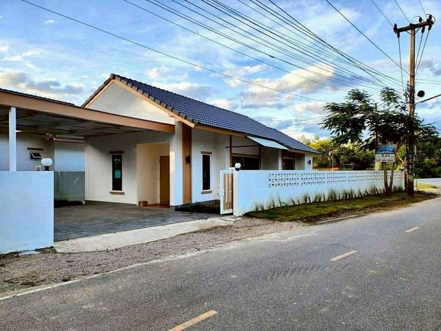 ประกาศฟรี! ซื้อ-ขาย-เช่า คอนโด บ้าน ทาวน์โฮม ที่ดิน และพื้นที่เชิงพาณิชย์ทั่วประเทศไทย ทุกทำเล ทุกงบประมาณ ไม่มีค่าใช้จ่าย ลงง่าย ขายไว เข้าถึงผู้ซื้อโดยตรง 2 230943pic1.jpg