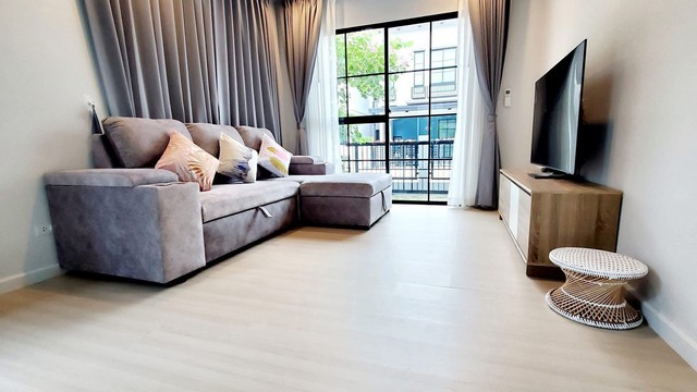 ประกาศฟรี! ซื้อ-ขาย-เช่า คอนโด บ้าน ทาวน์โฮม ที่ดิน และพื้นที่เชิงพาณิชย์ทั่วประเทศไทย ทุกทำเล ทุกงบประมาณ ไม่มีค่าใช้จ่าย ลงง่าย ขายไว เข้าถึงผู้ซื้อโดยตรง 3 291801pic2.jpg