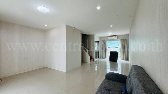 ประกาศฟรี! ซื้อ-ขาย-เช่า คอนโด บ้าน ทาวน์โฮม ที่ดิน และพื้นที่เชิงพาณิชย์ทั่วประเทศไทย ทุกทำเล ทุกงบประมาณ ไม่มีค่าใช้จ่าย ลงง่าย ขายไว เข้าถึงผู้ซื้อโดยตรง 3 230968pic2.jpg