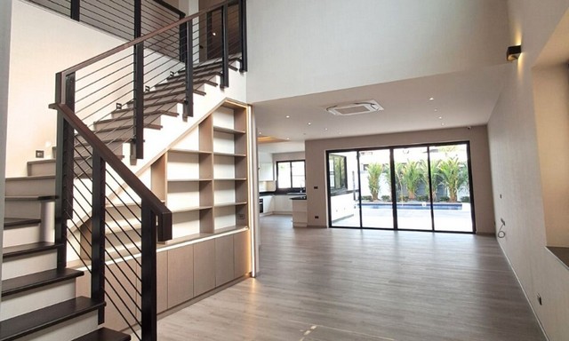 ประกาศฟรี! ซื้อ-ขาย-เช่า คอนโด บ้าน ทาวน์โฮม ที่ดิน และพื้นที่เชิงพาณิชย์ทั่วประเทศไทย ทุกทำเล ทุกงบประมาณ ไม่มีค่าใช้จ่าย ลงง่าย ขายไว เข้าถึงผู้ซื้อโดยตรง 5 231018pic4.jpg