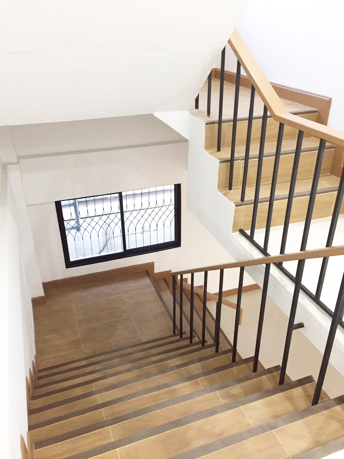 ประกาศฟรี! ซื้อ-ขาย-เช่า คอนโด บ้าน ทาวน์โฮม ที่ดิน และพื้นที่เชิงพาณิชย์ทั่วประเทศไทย ทุกทำเล ทุกงบประมาณ ไม่มีค่าใช้จ่าย ลงง่าย ขายไว เข้าถึงผู้ซื้อโดยตรง 4 306316pic3.jpg