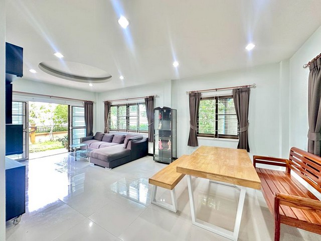 ประกาศฟรี! ซื้อ-ขาย-เช่า คอนโด บ้าน ทาวน์โฮม ที่ดิน และพื้นที่เชิงพาณิชย์ทั่วประเทศไทย ทุกทำเล ทุกงบประมาณ ไม่มีค่าใช้จ่าย ลงง่าย ขายไว เข้าถึงผู้ซื้อโดยตรง 4 291449pic3.jpg