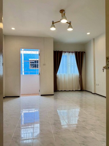 ประกาศฟรี! ซื้อ-ขาย-เช่า คอนโด บ้าน ทาวน์โฮม ที่ดิน และพื้นที่เชิงพาณิชย์ทั่วประเทศไทย ทุกทำเล ทุกงบประมาณ ไม่มีค่าใช้จ่าย ลงง่าย ขายไว เข้าถึงผู้ซื้อโดยตรง 5 231121pic4.jpg