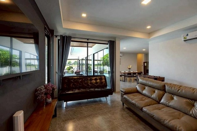 ประกาศฟรี! ซื้อ-ขาย-เช่า คอนโด บ้าน ทาวน์โฮม ที่ดิน และพื้นที่เชิงพาณิชย์ทั่วประเทศไทย ทุกทำเล ทุกงบประมาณ ไม่มีค่าใช้จ่าย ลงง่าย ขายไว เข้าถึงผู้ซื้อโดยตรง 5 231122pic4.jpg