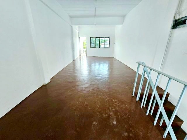 ประกาศฟรี! ซื้อ-ขาย-เช่า คอนโด บ้าน ทาวน์โฮม ที่ดิน และพื้นที่เชิงพาณิชย์ทั่วประเทศไทย ทุกทำเล ทุกงบประมาณ ไม่มีค่าใช้จ่าย ลงง่าย ขายไว เข้าถึงผู้ซื้อโดยตรง 5 306328pic4.jpg