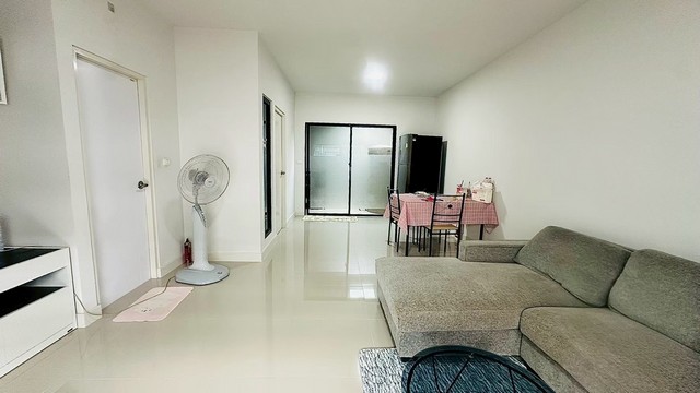 ประกาศฟรี! ซื้อ-ขาย-เช่า คอนโด บ้าน ทาวน์โฮม ที่ดิน และพื้นที่เชิงพาณิชย์ทั่วประเทศไทย ทุกทำเล ทุกงบประมาณ ไม่มีค่าใช้จ่าย ลงง่าย ขายไว เข้าถึงผู้ซื้อโดยตรง 3 231172pic2.jpg