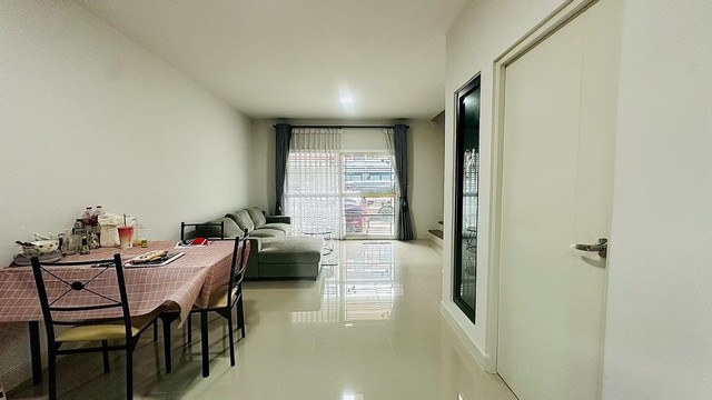 ประกาศฟรี! ซื้อ-ขาย-เช่า คอนโด บ้าน ทาวน์โฮม ที่ดิน และพื้นที่เชิงพาณิชย์ทั่วประเทศไทย ทุกทำเล ทุกงบประมาณ ไม่มีค่าใช้จ่าย ลงง่าย ขายไว เข้าถึงผู้ซื้อโดยตรง 5 231172pic4.jpg