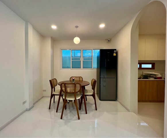 ประกาศฟรี! ซื้อ-ขาย-เช่า คอนโด บ้าน ทาวน์โฮม ที่ดิน และพื้นที่เชิงพาณิชย์ทั่วประเทศไทย ทุกทำเล ทุกงบประมาณ ไม่มีค่าใช้จ่าย ลงง่าย ขายไว เข้าถึงผู้ซื้อโดยตรง 4 503720pic3.jpg