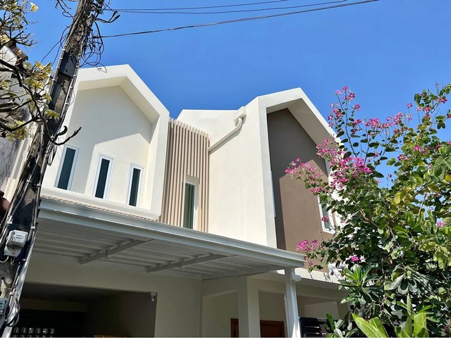 ประกาศฟรี! ซื้อ-ขาย-เช่า คอนโด บ้าน ทาวน์โฮม ที่ดิน และพื้นที่เชิงพาณิชย์ทั่วประเทศไทย ทุกทำเล ทุกงบประมาณ ไม่มีค่าใช้จ่าย ลงง่าย ขายไว เข้าถึงผู้ซื้อโดยตรง 5 503720pic4.jpg