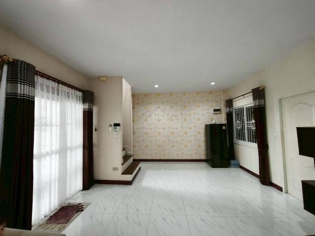 ประกาศฟรี! ซื้อ-ขาย-เช่า คอนโด บ้าน ทาวน์โฮม ที่ดิน และพื้นที่เชิงพาณิชย์ทั่วประเทศไทย ทุกทำเล ทุกงบประมาณ ไม่มีค่าใช้จ่าย ลงง่าย ขายไว เข้าถึงผู้ซื้อโดยตรง 3 503707pic2.jpg