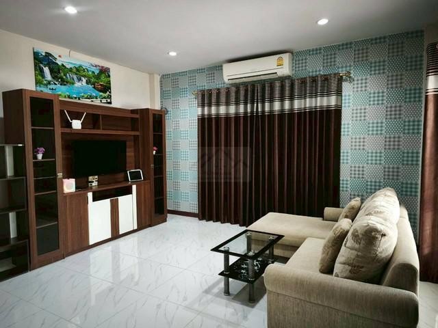 ประกาศฟรี! ซื้อ-ขาย-เช่า คอนโด บ้าน ทาวน์โฮม ที่ดิน และพื้นที่เชิงพาณิชย์ทั่วประเทศไทย ทุกทำเล ทุกงบประมาณ ไม่มีค่าใช้จ่าย ลงง่าย ขายไว เข้าถึงผู้ซื้อโดยตรง 4 503707pic3.jpg