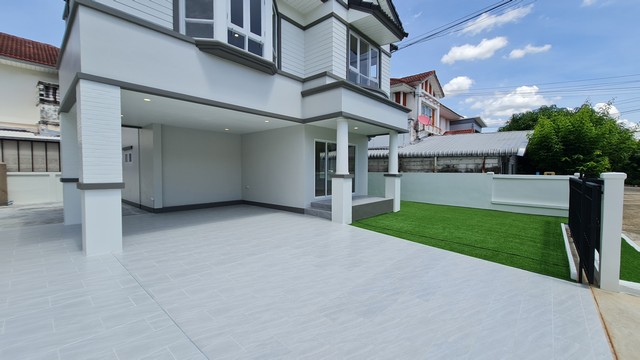 ประกาศฟรี! ซื้อ-ขาย-เช่า คอนโด บ้าน ทาวน์โฮม ที่ดิน และพื้นที่เชิงพาณิชย์ทั่วประเทศไทย ทุกทำเล ทุกงบประมาณ ไม่มีค่าใช้จ่าย ลงง่าย ขายไว เข้าถึงผู้ซื้อโดยตรง 5 292006pic4.jpg