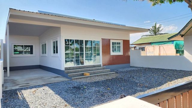 ประกาศฟรี! ซื้อ-ขาย-เช่า คอนโด บ้าน ทาวน์โฮม ที่ดิน และพื้นที่เชิงพาณิชย์ทั่วประเทศไทย ทุกทำเล ทุกงบประมาณ ไม่มีค่าใช้จ่าย ลงง่าย ขายไว เข้าถึงผู้ซื้อโดยตรง 3 231191pic2.jpg