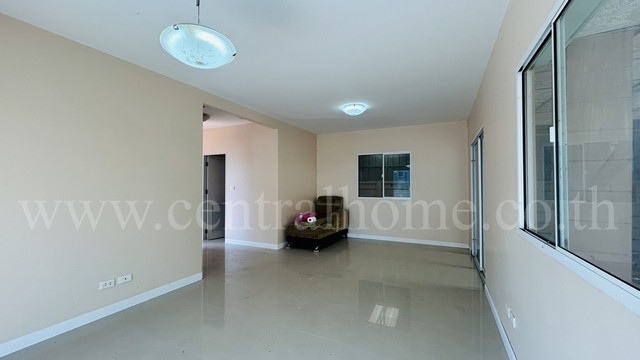 ประกาศฟรี! ซื้อ-ขาย-เช่า คอนโด บ้าน ทาวน์โฮม ที่ดิน และพื้นที่เชิงพาณิชย์ทั่วประเทศไทย ทุกทำเล ทุกงบประมาณ ไม่มีค่าใช้จ่าย ลงง่าย ขายไว เข้าถึงผู้ซื้อโดยตรง 4 286310pic3.jpg