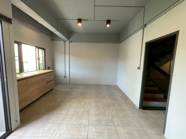 ประกาศฟรี! ซื้อ-ขาย-เช่า คอนโด บ้าน ทาวน์โฮม ที่ดิน และพื้นที่เชิงพาณิชย์ทั่วประเทศไทย ทุกทำเล ทุกงบประมาณ ไม่มีค่าใช้จ่าย ลงง่าย ขายไว เข้าถึงผู้ซื้อโดยตรง 4 503220pic3.jpg