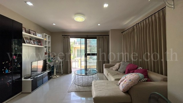 ประกาศฟรี! ซื้อ-ขาย-เช่า คอนโด บ้าน ทาวน์โฮม ที่ดิน และพื้นที่เชิงพาณิชย์ทั่วประเทศไทย ทุกทำเล ทุกงบประมาณ ไม่มีค่าใช้จ่าย ลงง่าย ขายไว เข้าถึงผู้ซื้อโดยตรง 5 231219pic4.jpg