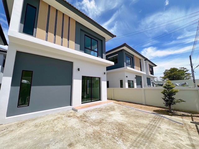 ประกาศฟรี! ซื้อ-ขาย-เช่า คอนโด บ้าน ทาวน์โฮม ที่ดิน และพื้นที่เชิงพาณิชย์ทั่วประเทศไทย ทุกทำเล ทุกงบประมาณ ไม่มีค่าใช้จ่าย ลงง่าย ขายไว เข้าถึงผู้ซื้อโดยตรง 2 291826pic1.jpg