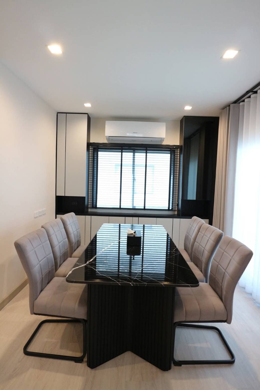 ประกาศฟรี! ซื้อ-ขาย-เช่า คอนโด บ้าน ทาวน์โฮม ที่ดิน และพื้นที่เชิงพาณิชย์ทั่วประเทศไทย ทุกทำเล ทุกงบประมาณ ไม่มีค่าใช้จ่าย ลงง่าย ขายไว เข้าถึงผู้ซื้อโดยตรง 5 306317pic4.jpg