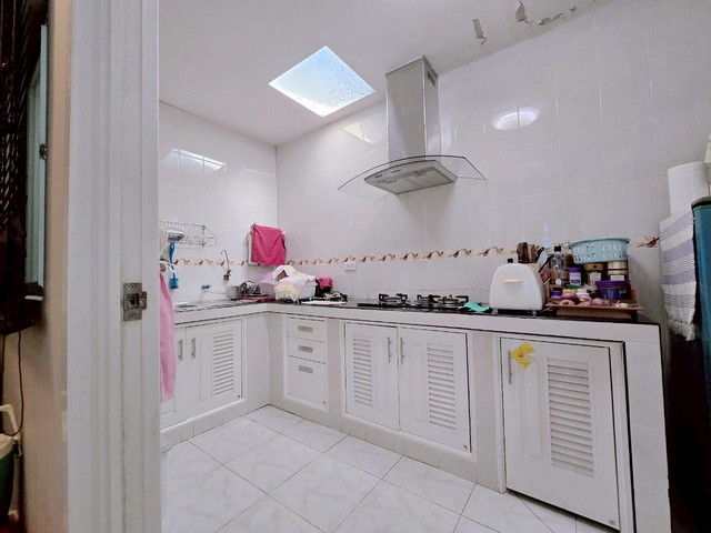 ประกาศฟรี! ซื้อ-ขาย-เช่า คอนโด บ้าน ทาวน์โฮม ที่ดิน และพื้นที่เชิงพาณิชย์ทั่วประเทศไทย ทุกทำเล ทุกงบประมาณ ไม่มีค่าใช้จ่าย ลงง่าย ขายไว เข้าถึงผู้ซื้อโดยตรง 5 306607pic4.jpg