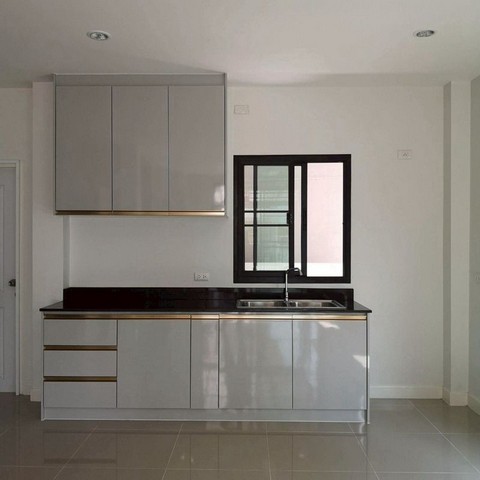 ประกาศฟรี! ซื้อ-ขาย-เช่า คอนโด บ้าน ทาวน์โฮม ที่ดิน และพื้นที่เชิงพาณิชย์ทั่วประเทศไทย ทุกทำเล ทุกงบประมาณ ไม่มีค่าใช้จ่าย ลงง่าย ขายไว เข้าถึงผู้ซื้อโดยตรง 5 231298pic4.jpg