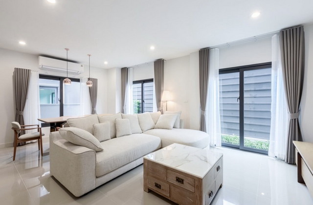 ประกาศฟรี! ซื้อ-ขาย-เช่า คอนโด บ้าน ทาวน์โฮม ที่ดิน และพื้นที่เชิงพาณิชย์ทั่วประเทศไทย ทุกทำเล ทุกงบประมาณ ไม่มีค่าใช้จ่าย ลงง่าย ขายไว เข้าถึงผู้ซื้อโดยตรง 3 306619pic2.jpg