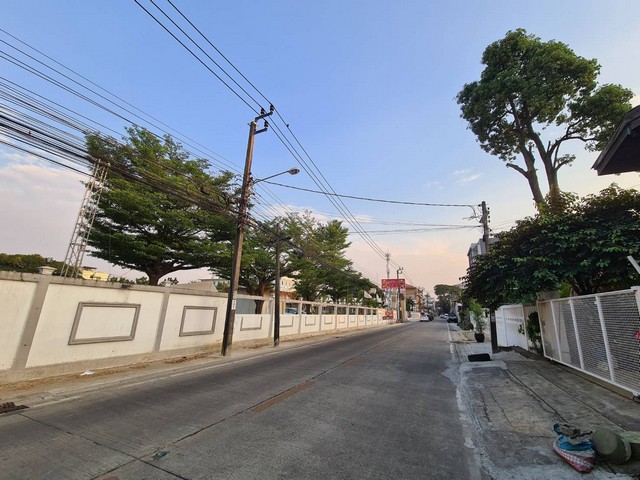 ประกาศฟรี! ซื้อ-ขาย-เช่า คอนโด บ้าน ทาวน์โฮม ที่ดิน และพื้นที่เชิงพาณิชย์ทั่วประเทศไทย ทุกทำเล ทุกงบประมาณ ไม่มีค่าใช้จ่าย ลงง่าย ขายไว เข้าถึงผู้ซื้อโดยตรง 2 262221pic1.jpg