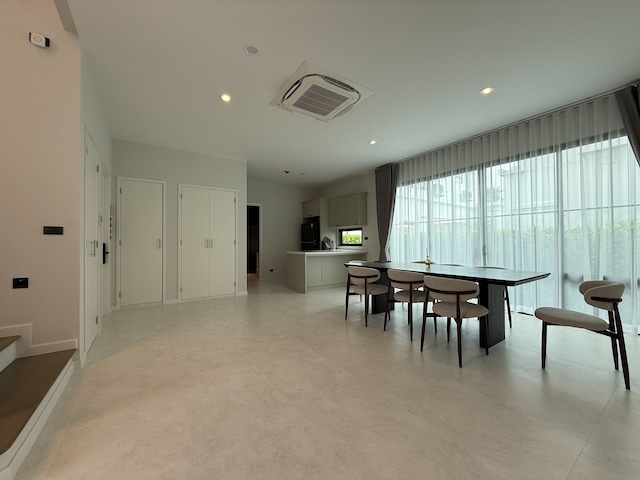 ประกาศฟรี! ซื้อ-ขาย-เช่า คอนโด บ้าน ทาวน์โฮม ที่ดิน และพื้นที่เชิงพาณิชย์ทั่วประเทศไทย ทุกทำเล ทุกงบประมาณ ไม่มีค่าใช้จ่าย ลงง่าย ขายไว เข้าถึงผู้ซื้อโดยตรง 4 503825pic3.jpg