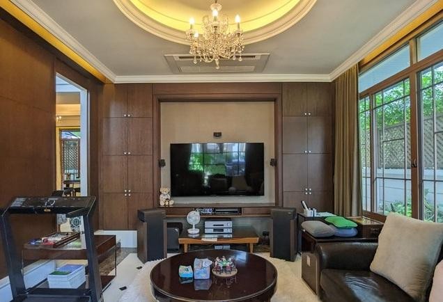 ประกาศฟรี! ซื้อ-ขาย-เช่า คอนโด บ้าน ทาวน์โฮม ที่ดิน และพื้นที่เชิงพาณิชย์ทั่วประเทศไทย ทุกทำเล ทุกงบประมาณ ไม่มีค่าใช้จ่าย ลงง่าย ขายไว เข้าถึงผู้ซื้อโดยตรง 5 503883pic4.jpg