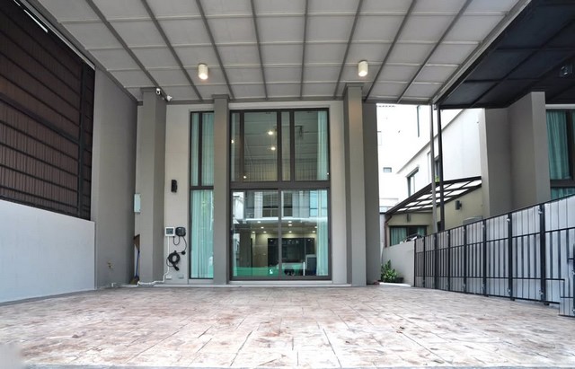 ประกาศฟรี! ซื้อ-ขาย-เช่า คอนโด บ้าน ทาวน์โฮม ที่ดิน และพื้นที่เชิงพาณิชย์ทั่วประเทศไทย ทุกทำเล ทุกงบประมาณ ไม่มีค่าใช้จ่าย ลงง่าย ขายไว เข้าถึงผู้ซื้อโดยตรง 2 503870pic1.jpg