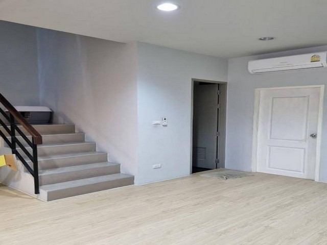 ประกาศฟรี! ซื้อ-ขาย-เช่า คอนโด บ้าน ทาวน์โฮม ที่ดิน และพื้นที่เชิงพาณิชย์ทั่วประเทศไทย ทุกทำเล ทุกงบประมาณ ไม่มีค่าใช้จ่าย ลงง่าย ขายไว เข้าถึงผู้ซื้อโดยตรง 4 503866pic3.jpg