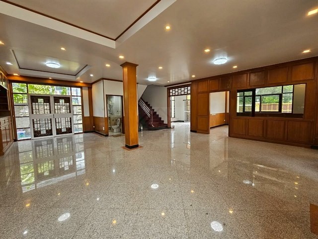 ประกาศฟรี! ซื้อ-ขาย-เช่า คอนโด บ้าน ทาวน์โฮม ที่ดิน และพื้นที่เชิงพาณิชย์ทั่วประเทศไทย ทุกทำเล ทุกงบประมาณ ไม่มีค่าใช้จ่าย ลงง่าย ขายไว เข้าถึงผู้ซื้อโดยตรง 4 503856pic3.jpg