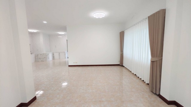 ประกาศฟรี! ซื้อ-ขาย-เช่า คอนโด บ้าน ทาวน์โฮม ที่ดิน และพื้นที่เชิงพาณิชย์ทั่วประเทศไทย ทุกทำเล ทุกงบประมาณ ไม่มีค่าใช้จ่าย ลงง่าย ขายไว เข้าถึงผู้ซื้อโดยตรง 4 231393pic3.jpg