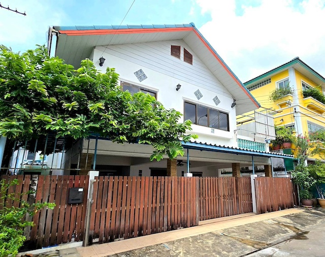 ประกาศฟรี! ซื้อ-ขาย-เช่า คอนโด บ้าน ทาวน์โฮม ที่ดิน และพื้นที่เชิงพาณิชย์ทั่วประเทศไทย ทุกทำเล ทุกงบประมาณ ไม่มีค่าใช้จ่าย ลงง่าย ขายไว เข้าถึงผู้ซื้อโดยตรง 3 503890pic2.jpg