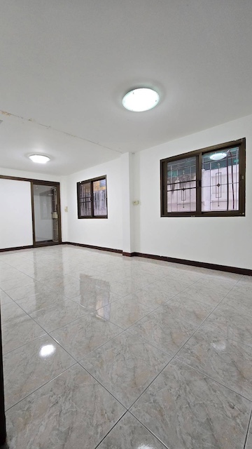 ประกาศฟรี! ซื้อ-ขาย-เช่า คอนโด บ้าน ทาวน์โฮม ที่ดิน และพื้นที่เชิงพาณิชย์ทั่วประเทศไทย ทุกทำเล ทุกงบประมาณ ไม่มีค่าใช้จ่าย ลงง่าย ขายไว เข้าถึงผู้ซื้อโดยตรง 5 503890pic4.jpg