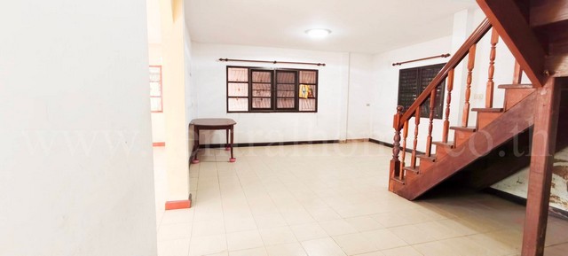 ประกาศฟรี! ซื้อ-ขาย-เช่า คอนโด บ้าน ทาวน์โฮม ที่ดิน และพื้นที่เชิงพาณิชย์ทั่วประเทศไทย ทุกทำเล ทุกงบประมาณ ไม่มีค่าใช้จ่าย ลงง่าย ขายไว เข้าถึงผู้ซื้อโดยตรง 5 228410pic4.jpg