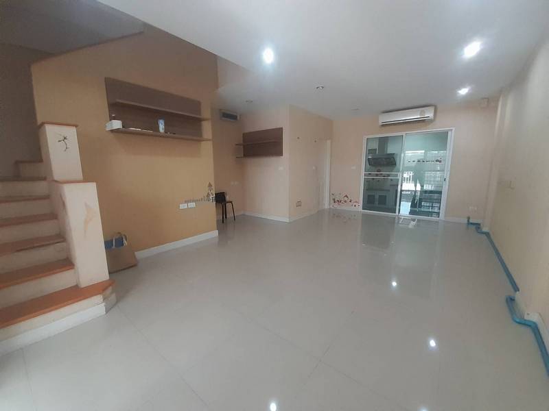 ประกาศฟรี! ซื้อ-ขาย-เช่า คอนโด บ้าน ทาวน์โฮม ที่ดิน และพื้นที่เชิงพาณิชย์ทั่วประเทศไทย ทุกทำเล ทุกงบประมาณ ไม่มีค่าใช้จ่าย ลงง่าย ขายไว เข้าถึงผู้ซื้อโดยตรง 5 73448pic4.jpg