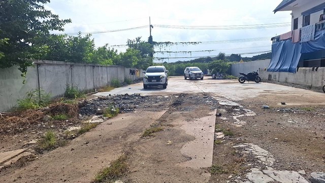 ประกาศฟรี! ซื้อ-ขาย-เช่า คอนโด บ้าน ทาวน์โฮม ที่ดิน และพื้นที่เชิงพาณิชย์ทั่วประเทศไทย ทุกทำเล ทุกงบประมาณ ไม่มีค่าใช้จ่าย ลงง่าย ขายไว เข้าถึงผู้ซื้อโดยตรง 3 306704pic2.jpg