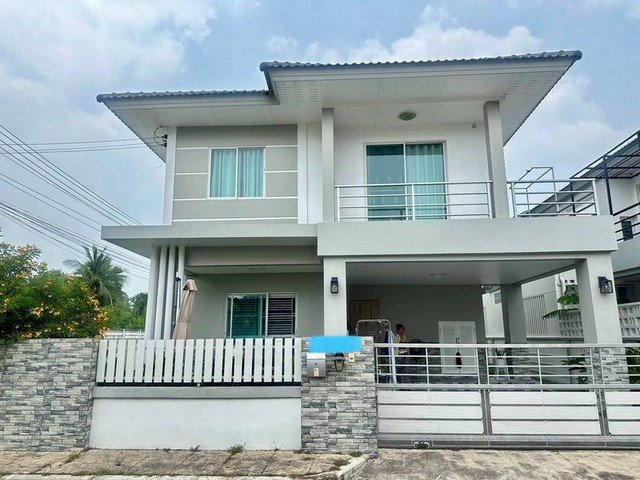 ประกาศฟรี! ซื้อ-ขาย-เช่า คอนโด บ้าน ทาวน์โฮม ที่ดิน และพื้นที่เชิงพาณิชย์ทั่วประเทศไทย ทุกทำเล ทุกงบประมาณ ไม่มีค่าใช้จ่าย ลงง่าย ขายไว เข้าถึงผู้ซื้อโดยตรง 2 291681pic1.jpg