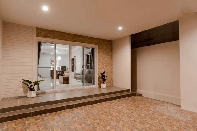 ประกาศฟรี! ซื้อ-ขาย-เช่า คอนโด บ้าน ทาวน์โฮม ที่ดิน และพื้นที่เชิงพาณิชย์ทั่วประเทศไทย ทุกทำเล ทุกงบประมาณ ไม่มีค่าใช้จ่าย ลงง่าย ขายไว เข้าถึงผู้ซื้อโดยตรง 3 231432pic2.jpg