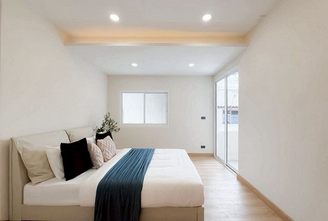 ประกาศฟรี! ซื้อ-ขาย-เช่า คอนโด บ้าน ทาวน์โฮม ที่ดิน และพื้นที่เชิงพาณิชย์ทั่วประเทศไทย ทุกทำเล ทุกงบประมาณ ไม่มีค่าใช้จ่าย ลงง่าย ขายไว เข้าถึงผู้ซื้อโดยตรง 5 231428pic4.jpg