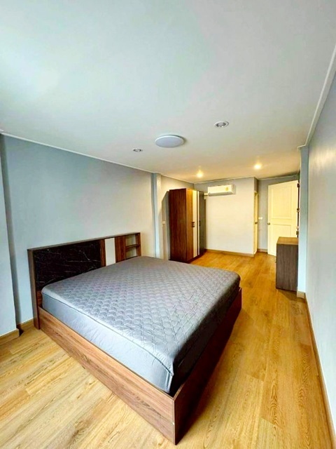 ประกาศฟรี! ซื้อ-ขาย-เช่า คอนโด บ้าน ทาวน์โฮม ที่ดิน และพื้นที่เชิงพาณิชย์ทั่วประเทศไทย ทุกทำเล ทุกงบประมาณ ไม่มีค่าใช้จ่าย ลงง่าย ขายไว เข้าถึงผู้ซื้อโดยตรง 4 306597pic3.jpg