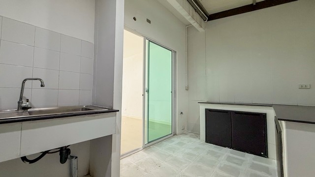 ประกาศฟรี! ซื้อ-ขาย-เช่า คอนโด บ้าน ทาวน์โฮม ที่ดิน และพื้นที่เชิงพาณิชย์ทั่วประเทศไทย ทุกทำเล ทุกงบประมาณ ไม่มีค่าใช้จ่าย ลงง่าย ขายไว เข้าถึงผู้ซื้อโดยตรง 5 231198pic4.jpg