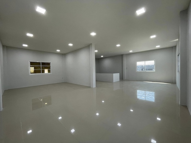 ประกาศฟรี! ซื้อ-ขาย-เช่า คอนโด บ้าน ทาวน์โฮม ที่ดิน และพื้นที่เชิงพาณิชย์ทั่วประเทศไทย ทุกทำเล ทุกงบประมาณ ไม่มีค่าใช้จ่าย ลงง่าย ขายไว เข้าถึงผู้ซื้อโดยตรง 5 503911pic4.jpg