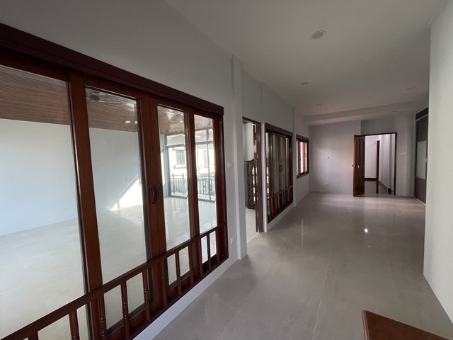 ประกาศฟรี! ซื้อ-ขาย-เช่า คอนโด บ้าน ทาวน์โฮม ที่ดิน และพื้นที่เชิงพาณิชย์ทั่วประเทศไทย ทุกทำเล ทุกงบประมาณ ไม่มีค่าใช้จ่าย ลงง่าย ขายไว เข้าถึงผู้ซื้อโดยตรง 4 503907pic3.jpg