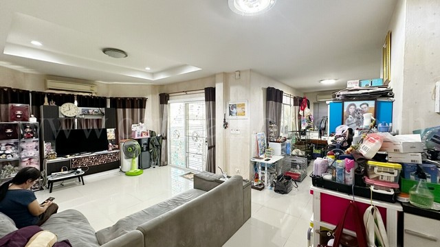 ประกาศฟรี! ซื้อ-ขาย-เช่า คอนโด บ้าน ทาวน์โฮม ที่ดิน และพื้นที่เชิงพาณิชย์ทั่วประเทศไทย ทุกทำเล ทุกงบประมาณ ไม่มีค่าใช้จ่าย ลงง่าย ขายไว เข้าถึงผู้ซื้อโดยตรง 4 227285pic3.jpg