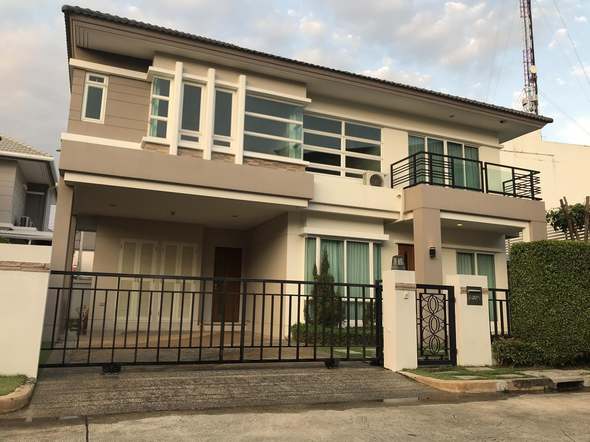 ประกาศฟรี! ซื้อ-ขาย-เช่า คอนโด บ้าน ทาวน์โฮม ที่ดิน และพื้นที่เชิงพาณิชย์ทั่วประเทศไทย ทุกทำเล ทุกงบประมาณ ไม่มีค่าใช้จ่าย ลงง่าย ขายไว เข้าถึงผู้ซื้อโดยตรง 3 8124pic2.jpg