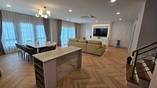 ประกาศฟรี! ซื้อ-ขาย-เช่า คอนโด บ้าน ทาวน์โฮม ที่ดิน และพื้นที่เชิงพาณิชย์ทั่วประเทศไทย ทุกทำเล ทุกงบประมาณ ไม่มีค่าใช้จ่าย ลงง่าย ขายไว เข้าถึงผู้ซื้อโดยตรง 4 291982pic3.jpg