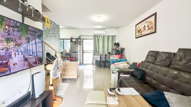 ประกาศฟรี! ซื้อ-ขาย-เช่า คอนโด บ้าน ทาวน์โฮม ที่ดิน และพื้นที่เชิงพาณิชย์ทั่วประเทศไทย ทุกทำเล ทุกงบประมาณ ไม่มีค่าใช้จ่าย ลงง่าย ขายไว เข้าถึงผู้ซื้อโดยตรง 3 228559pic2.jpg