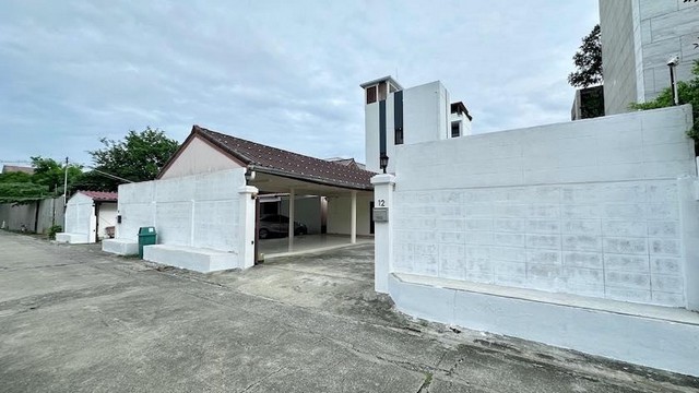 ประกาศฟรี! ซื้อ-ขาย-เช่า คอนโด บ้าน ทาวน์โฮม ที่ดิน และพื้นที่เชิงพาณิชย์ทั่วประเทศไทย ทุกทำเล ทุกงบประมาณ ไม่มีค่าใช้จ่าย ลงง่าย ขายไว เข้าถึงผู้ซื้อโดยตรง 2 504143pic1.jpg