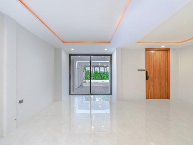 ประกาศฟรี! ซื้อ-ขาย-เช่า คอนโด บ้าน ทาวน์โฮม ที่ดิน และพื้นที่เชิงพาณิชย์ทั่วประเทศไทย ทุกทำเล ทุกงบประมาณ ไม่มีค่าใช้จ่าย ลงง่าย ขายไว เข้าถึงผู้ซื้อโดยตรง 4 504134pic3.jpg